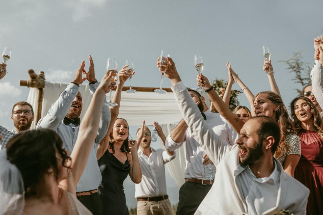Chateau Mosmieri Hotel & Winery Телави Екстериор снимка