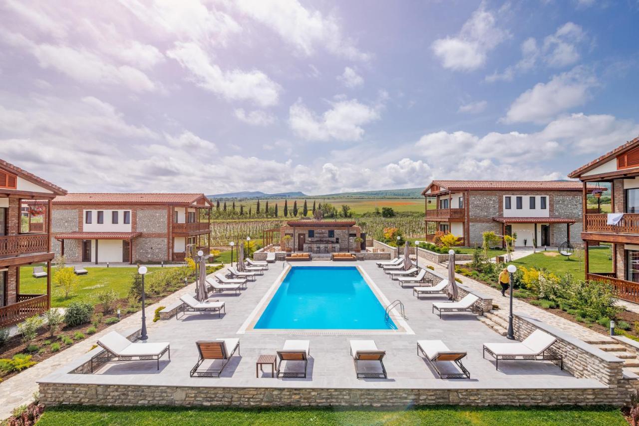 Chateau Mosmieri Hotel & Winery Телави Екстериор снимка