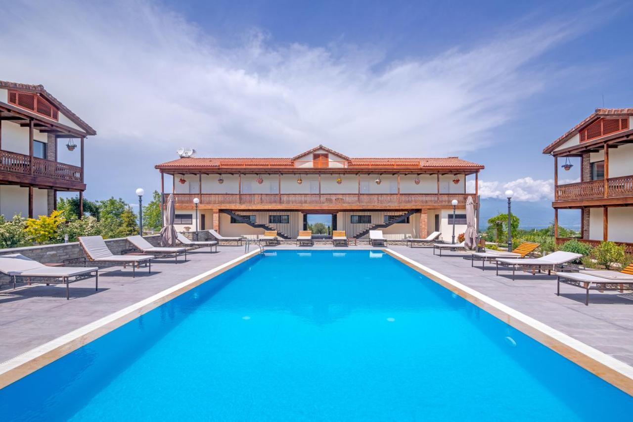 Chateau Mosmieri Hotel & Winery Телави Екстериор снимка