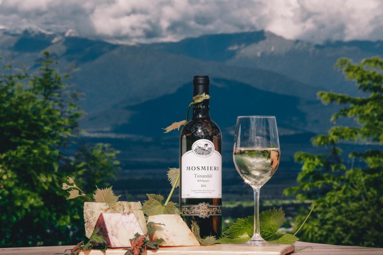 Chateau Mosmieri Hotel & Winery Телави Екстериор снимка